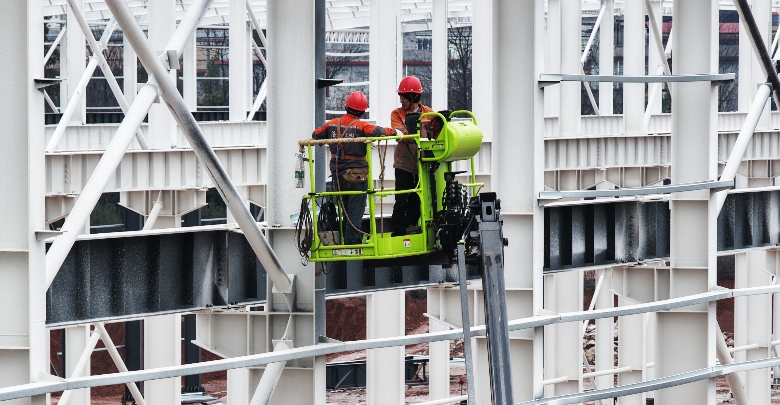 項目建設(shè)施工忙